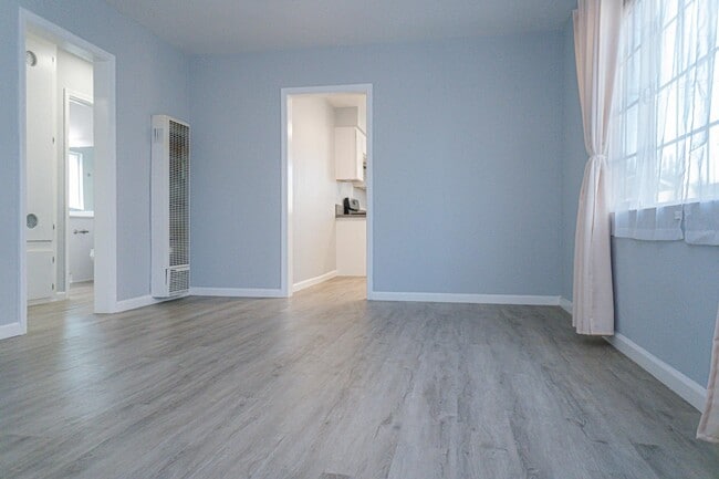 Building Photo - 158 W Del Amo Blvd