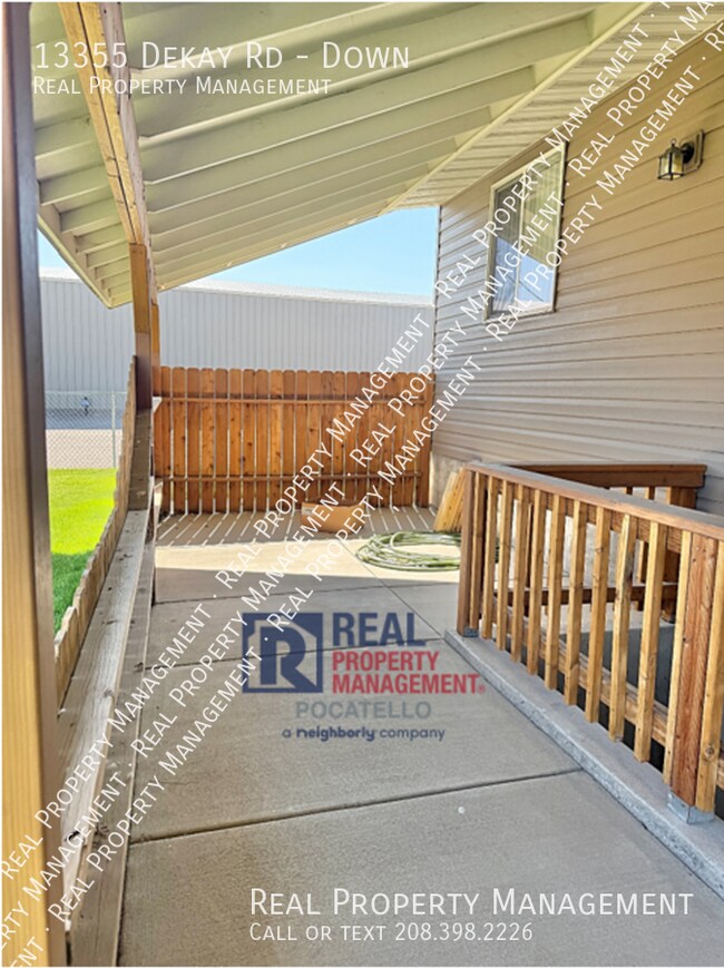 Building Photo - 13355 N Dekay Rd