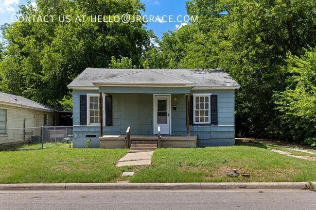 Building Photo - 3729 Parrott-