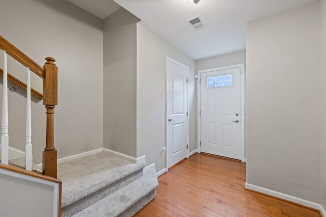 Building Photo - 13555 Handel Pl