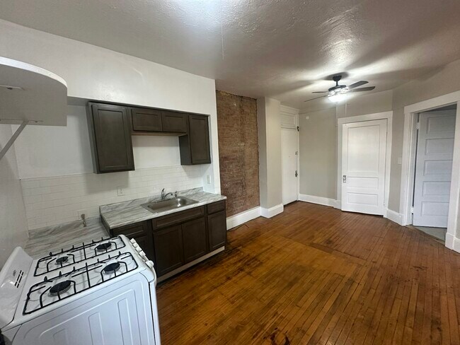 Foto del edificio - 4806 Euclid Ave