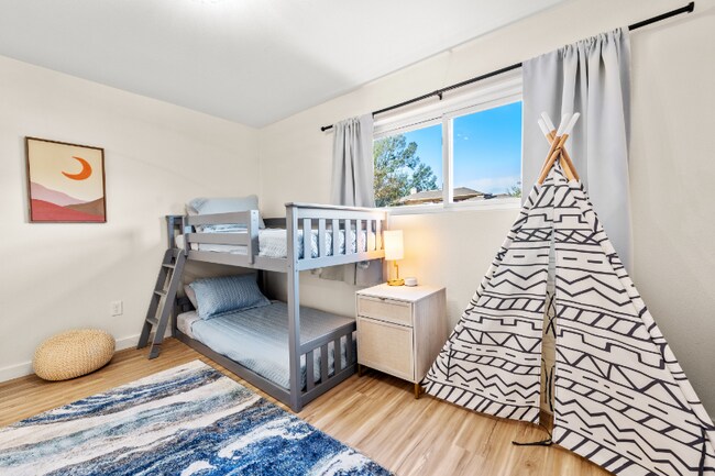 Foto del edificio - 16417 Lauder Ln