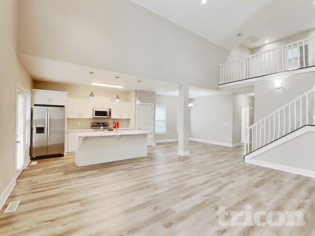 Building Photo - 1765 Bridgecrest Dr