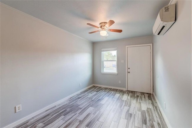 Foto del edificio - 1161 Eastfield Ave