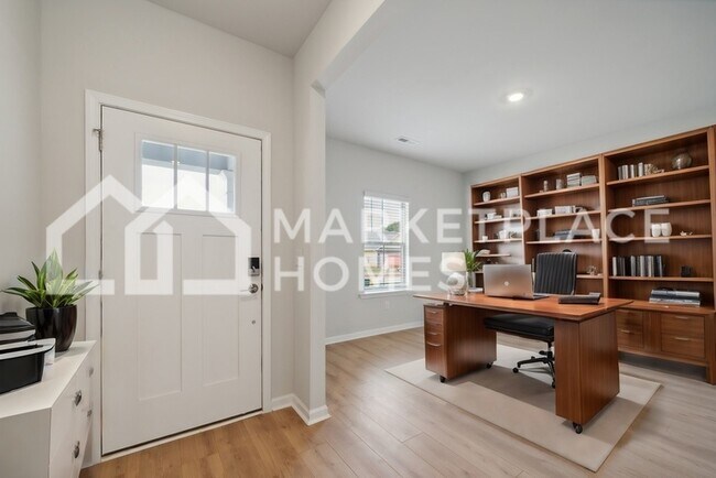 Foto del edificio - 14456 Mountain Strm Dr