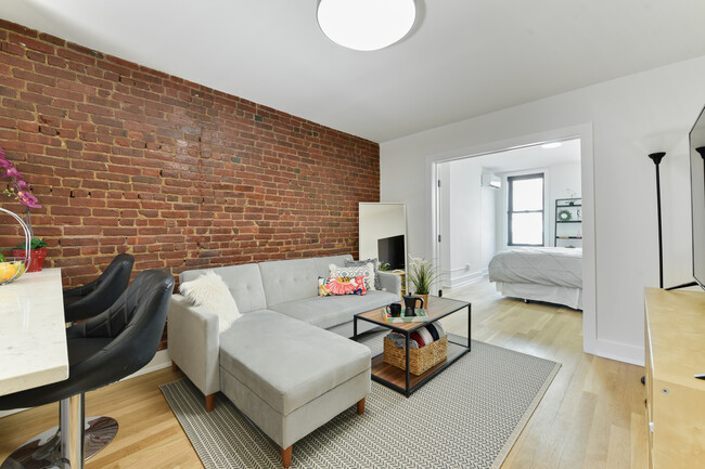 Living Room - 185 Montgomery St.