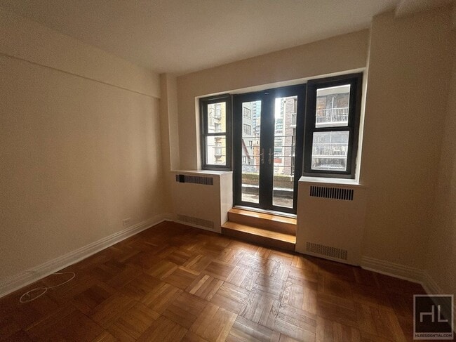 Foto del edificio - EAST 56 STREET