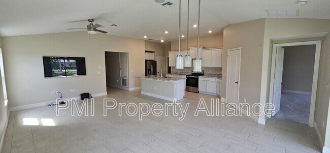 Foto del edificio - 735 Overpool Ave