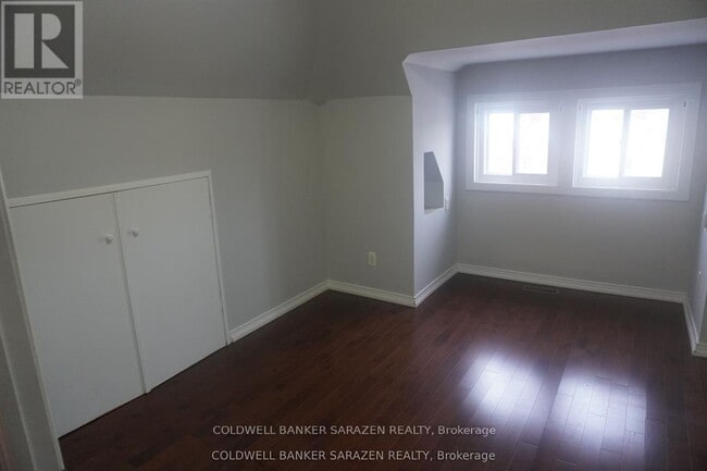 Building Photo - 326 Flora St