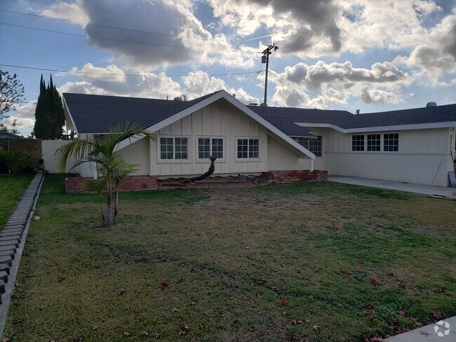 Building Photo - 8372 Cerulean Dr