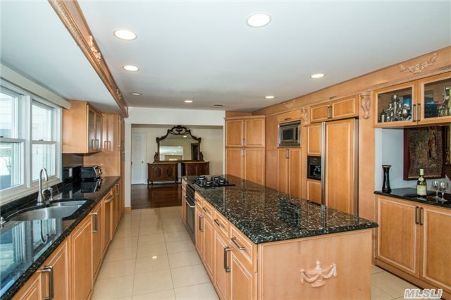 Primary Photo - 135 Greenway Rd