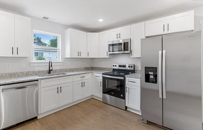 Photo - 14 Catawba Ave Townhome