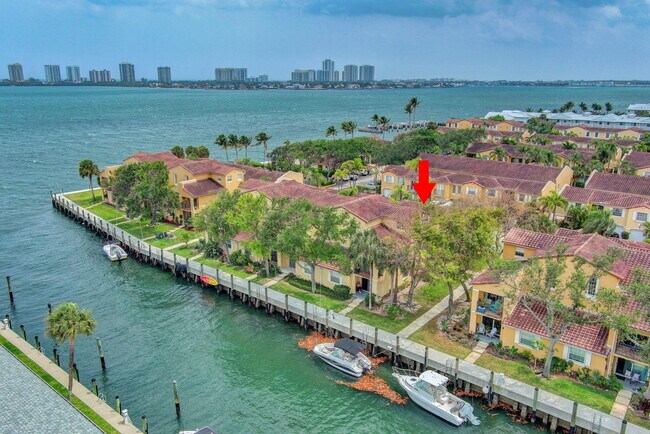 Foto del edificio - 1145 Lake Shore Dr