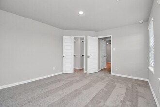 Building Photo - 27118 Bahia Grove Dr