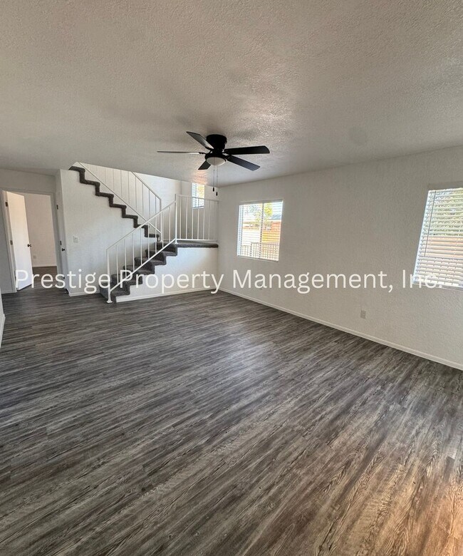 Foto del edificio - Newly Remodeled Southwest Gem W/ Pool