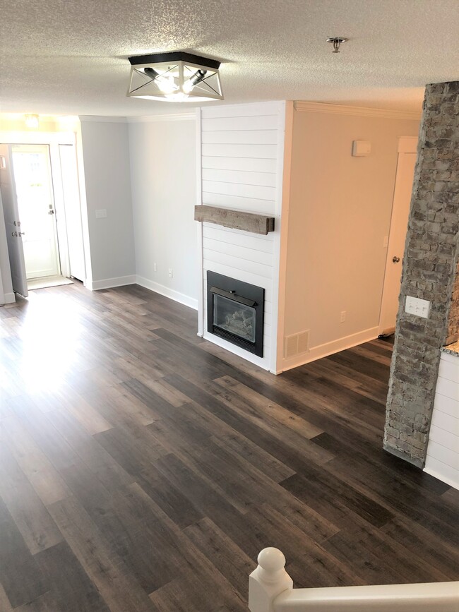 Main Floor2 - 2587 Concord Way