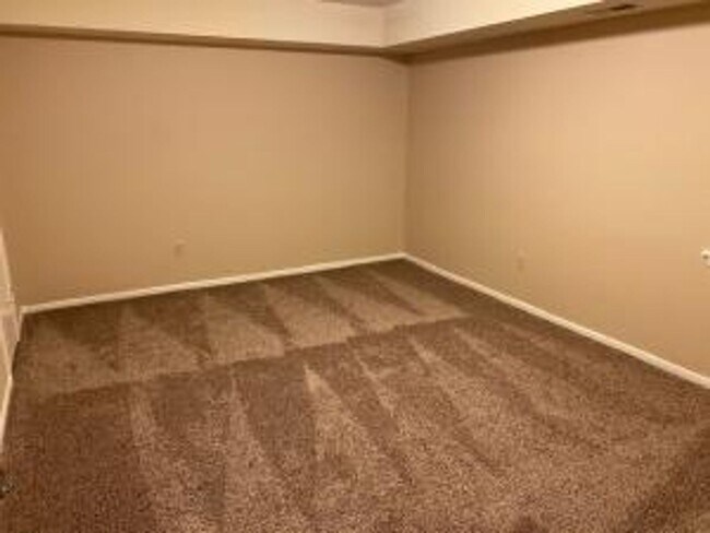 Foto del edificio - 3 Bedroom / 2 Bath Duplex