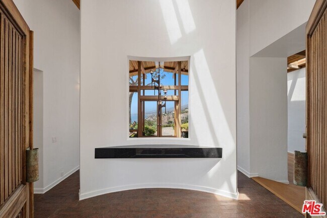 Foto del edificio - 3909 Sierks Way