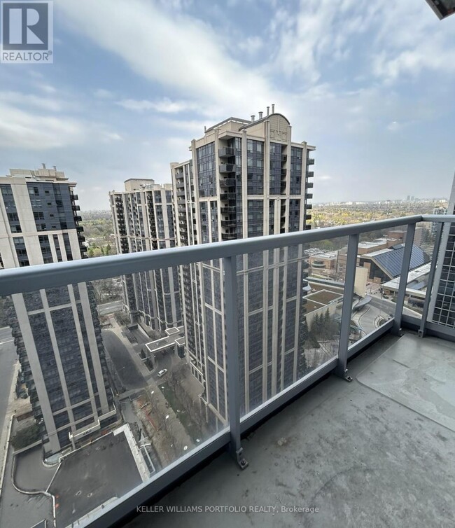 Photo du bâtiment - 4968-4968 Yonge St