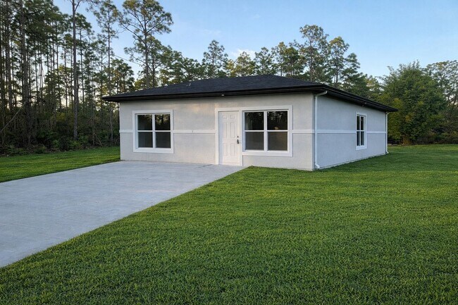 Building Photo - 769 Milano Ave S