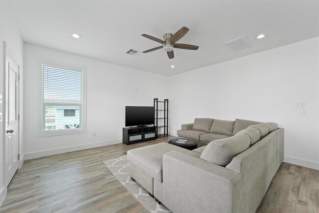Foto del edificio - 4025 Vista Blvd