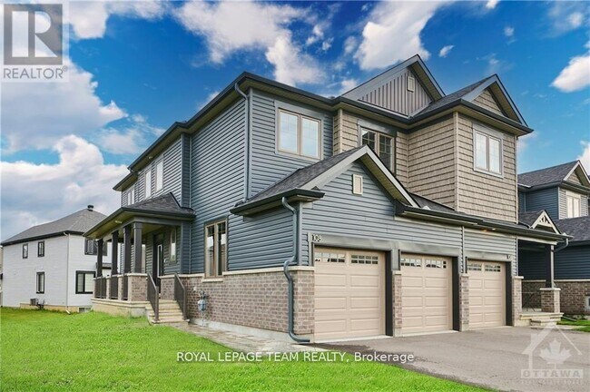 Building Photo - 108 Wabikon Cres
