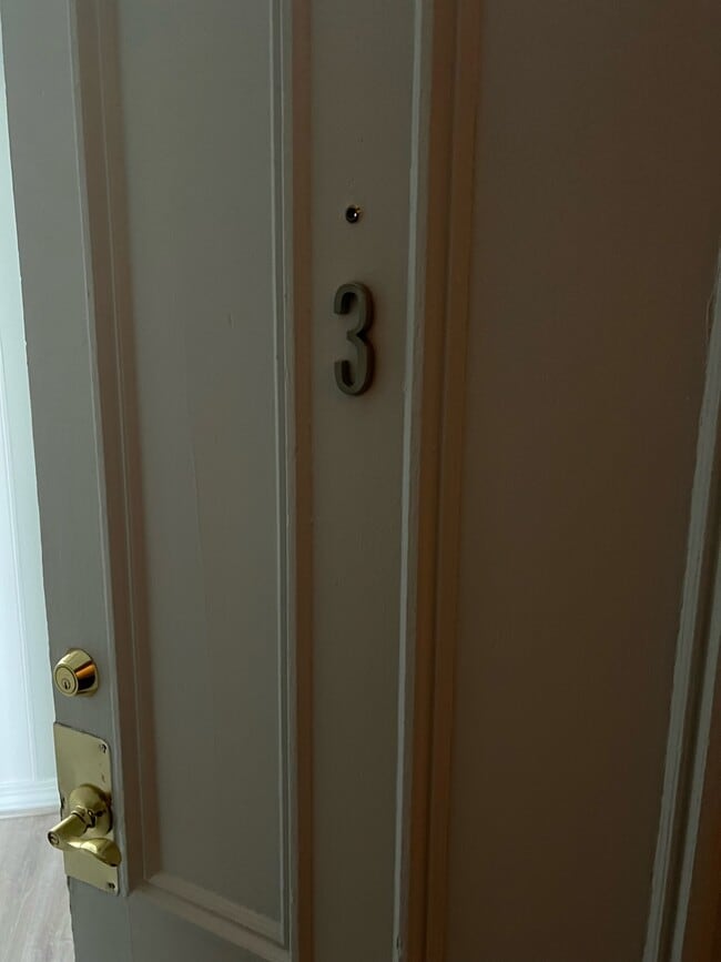 Building Photo - 235 Jackson St