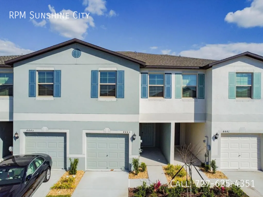 Foto principal - Modern 3-Bedroom Townhome in Prime Tampa L...