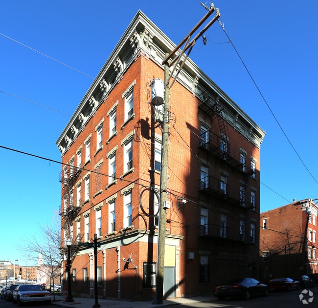 Building Photo - 1201-1203 Broadway