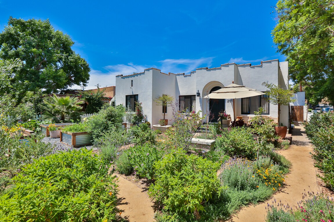 201 W Brookdale Pl, Fullerton, CA 92832 House Rental in Fullerton, CA