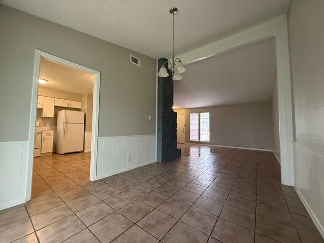 Foto del edificio - R.Patel Properties2 (12310 Willow Wild Dr)
