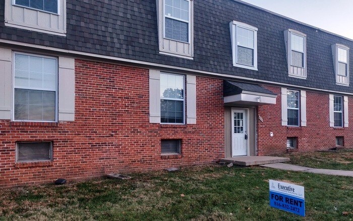 Primary Photo - 1,100 Sq Ft of Apartment Living