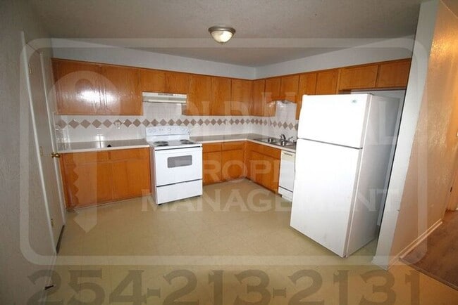 Building Photo - 1710 Aztec Trce