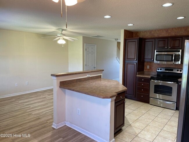 Building Photo - 2107 Cass Lake Dr