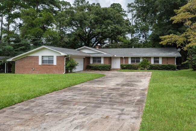 Building Photo - 410 Gaither Dr