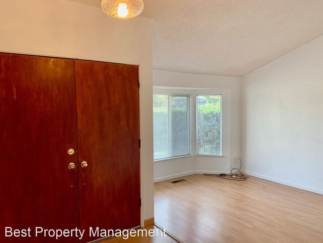 Building Photo - 3 br, 2 bath House - 1661 Gamay Circle