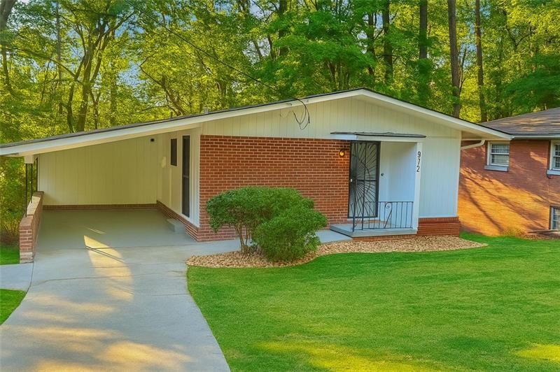 Foto principal - 872 Harwell Rd NW