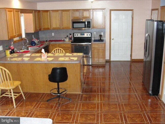 Foto del edificio - 108 Reynolds Rd