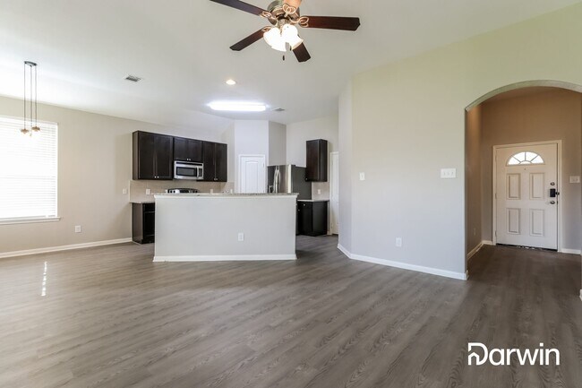 Building Photo - 2305 Shady Tree Lane, Conroe, TX 77301
