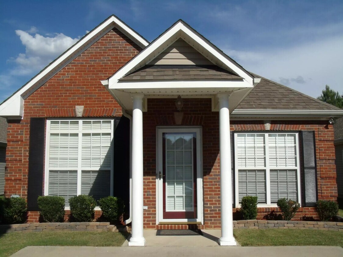 102 Highview Cv, Pelham, AL 35124 House Rental in Pelham, AL