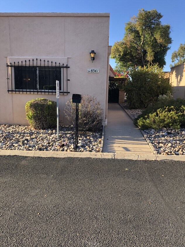 8341 E Cypress Point Ln, Tucson, AZ 85710 Townhome Rentals in Tucson AZ