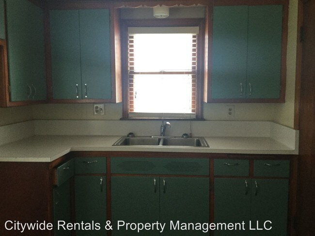 Foto del edificio - 4820 N 60th St