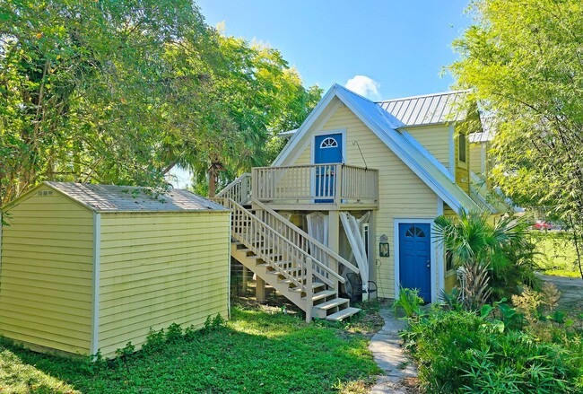 Building Photo - Beautifully restored historical house in A...