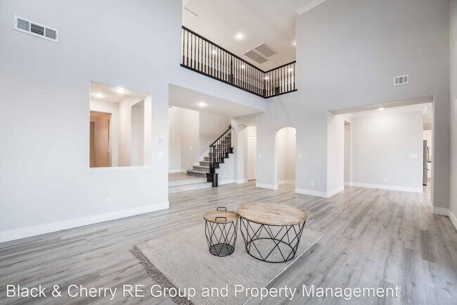Foto del edificio - 4 br, 5 bath House - 2896 Carmelo