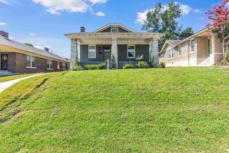 Building Photo - 2245 Monroe Ave