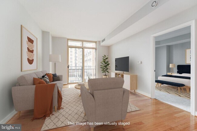 Building Photo - 155 Potomac Passage