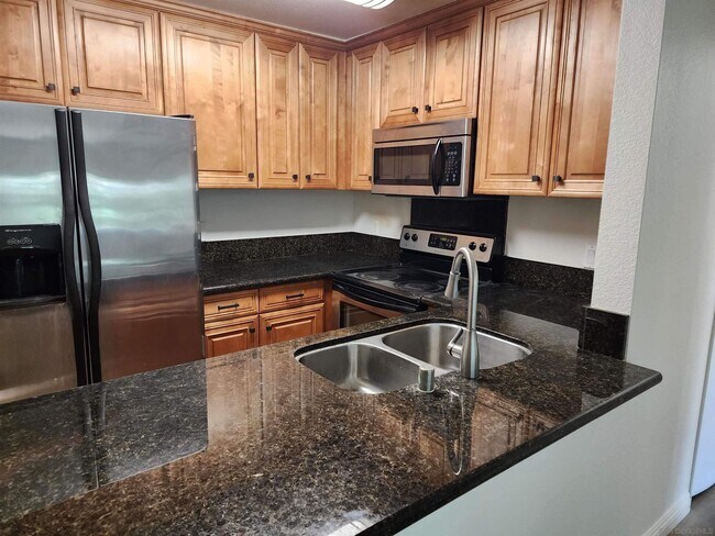 Building Photo - 3520 Lebon Dr
