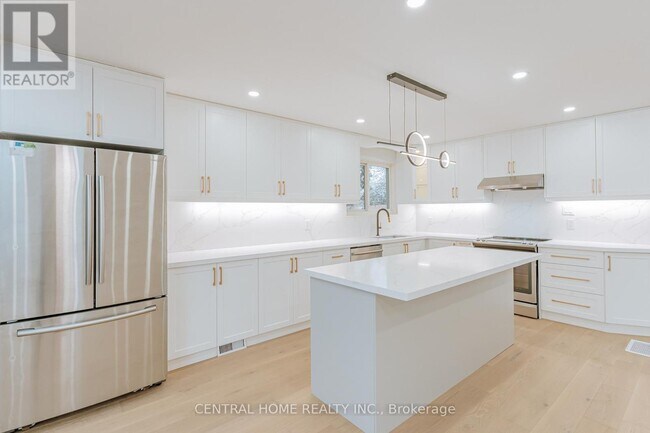 Photo du bâtiment - 47 Sherwood Forest Dr