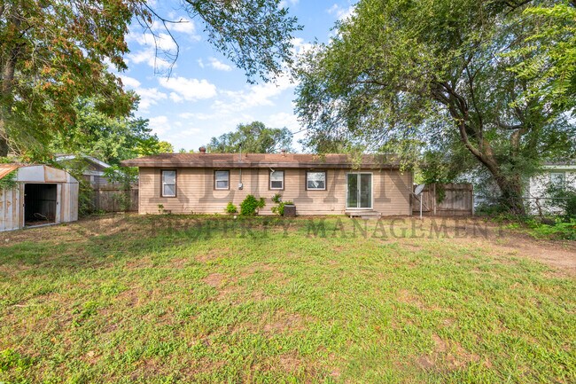 Foto del edificio - 4732 S Glenn Ave