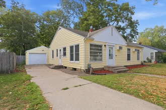 Building Photo - 4053 Welcome Ave N